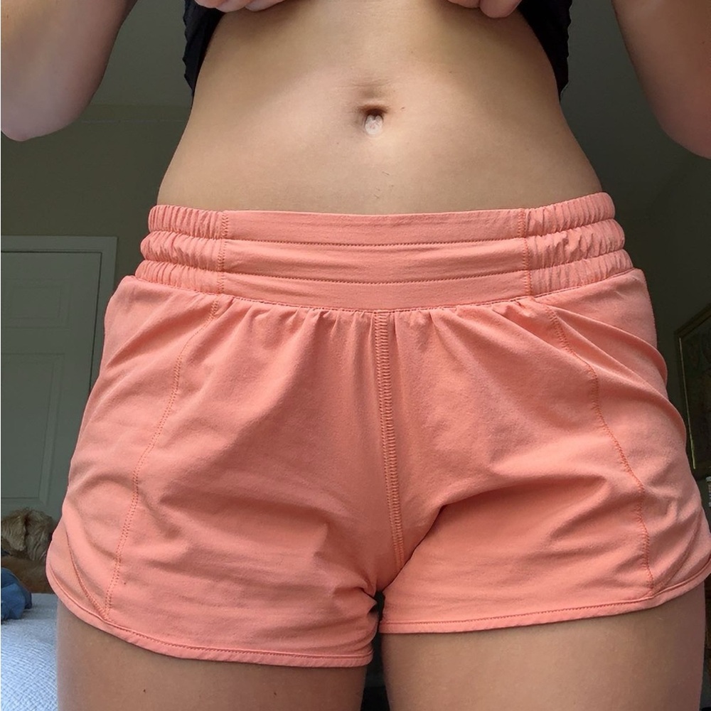 Hotty hot low rise 2.5 peach lululemon shorts